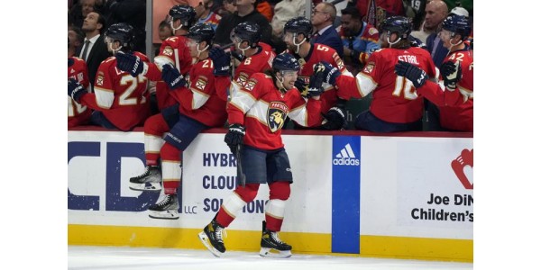 Florida Panthers rekord första kvartalet med 7 mål i franchisehistorien